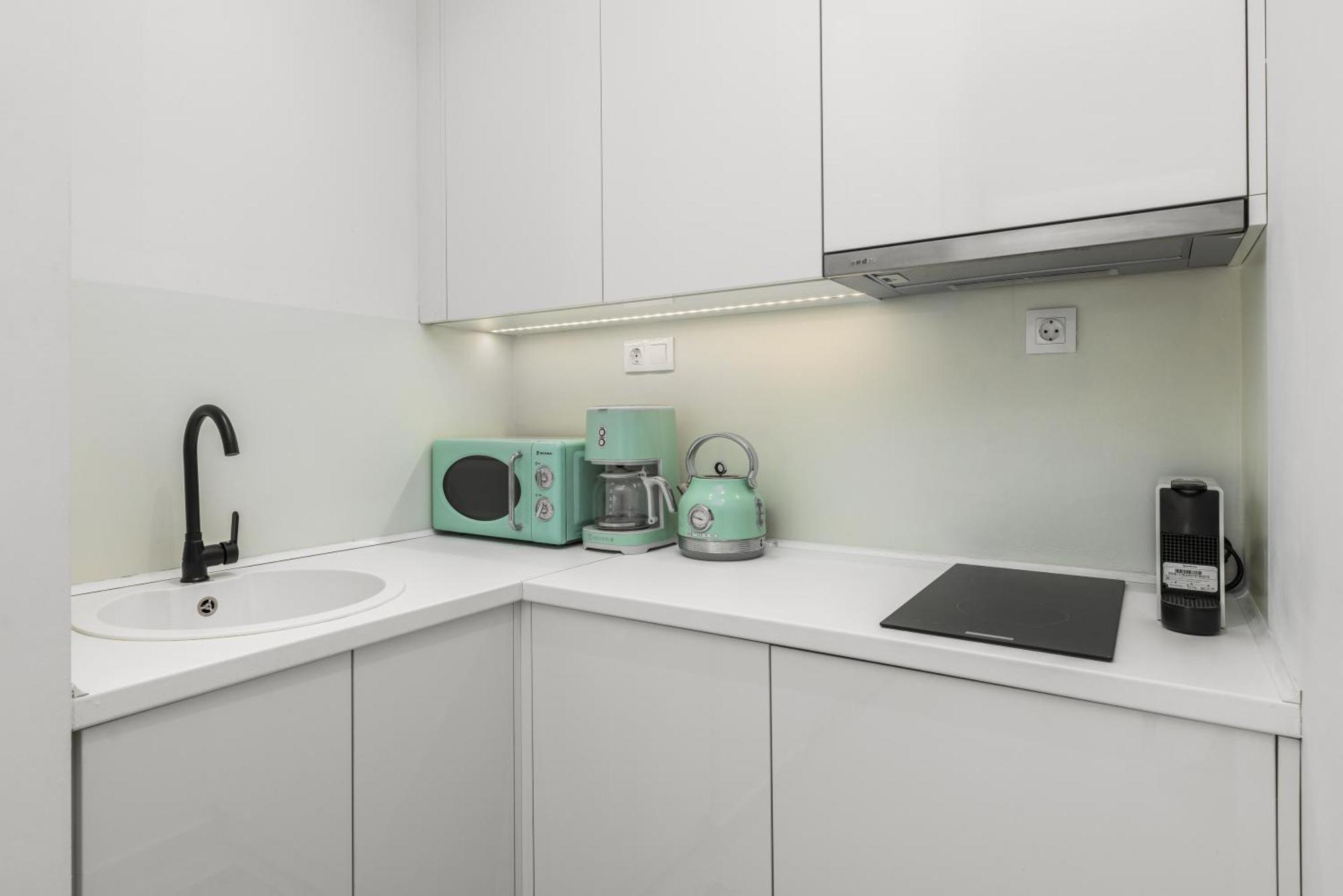 Blanc By Nest Apartment เทสซาโลนิกิ ภายนอก รูปภาพ